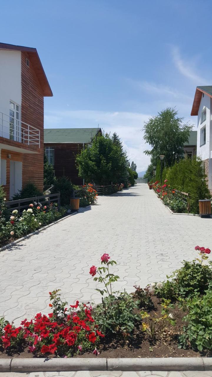 Kapriz Resort 博斯特里 外观 照片